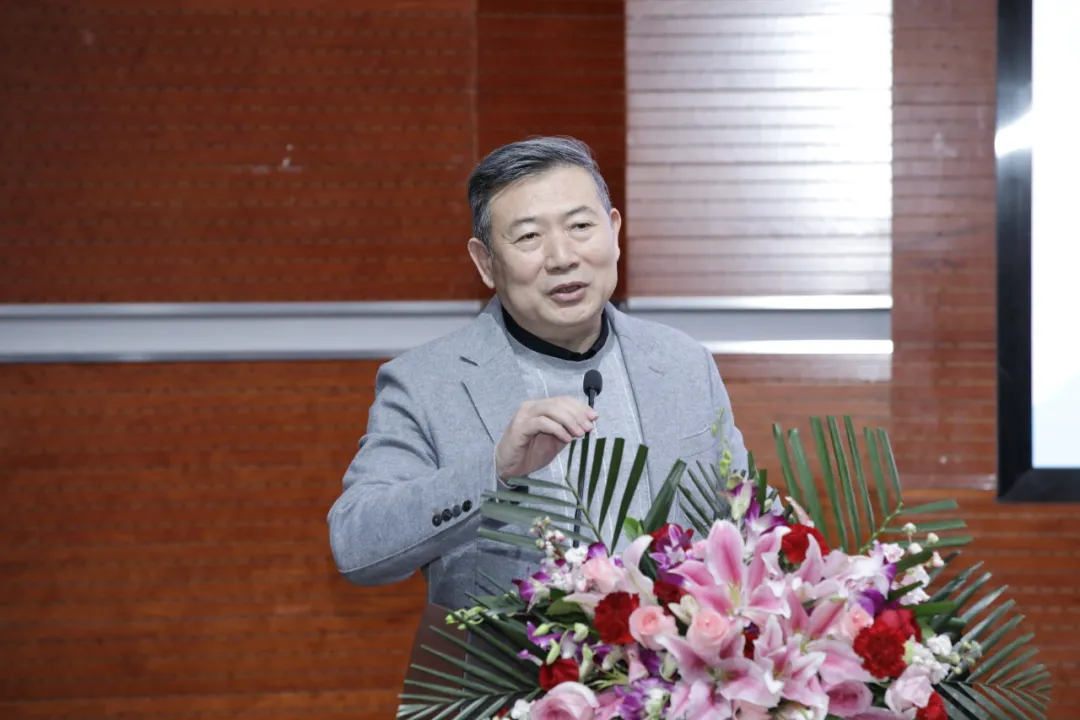 17北京小学教育集团 李明新校长.jpg