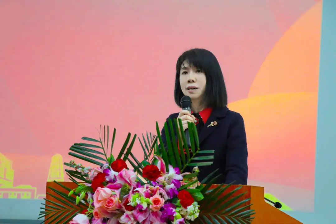 47漫画网站
任翔教授.jpg