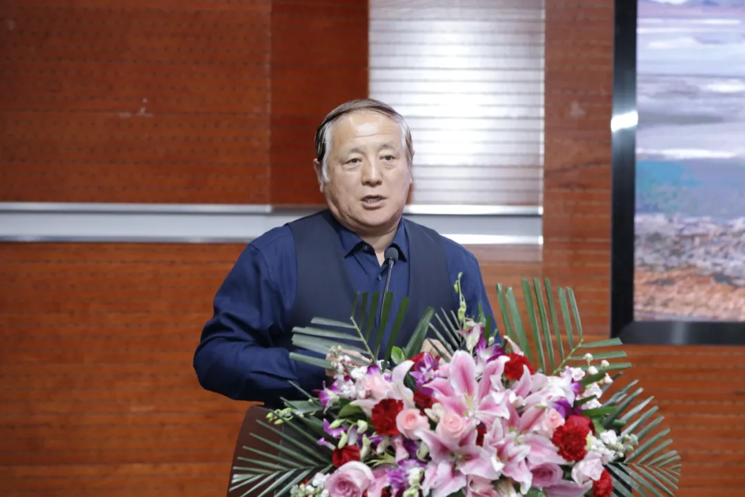 23中国出版集团公司原副总经理 于殿利编审.jpg