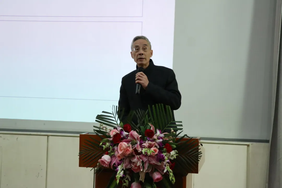 39上海师范大学 王荣生教授.jpg