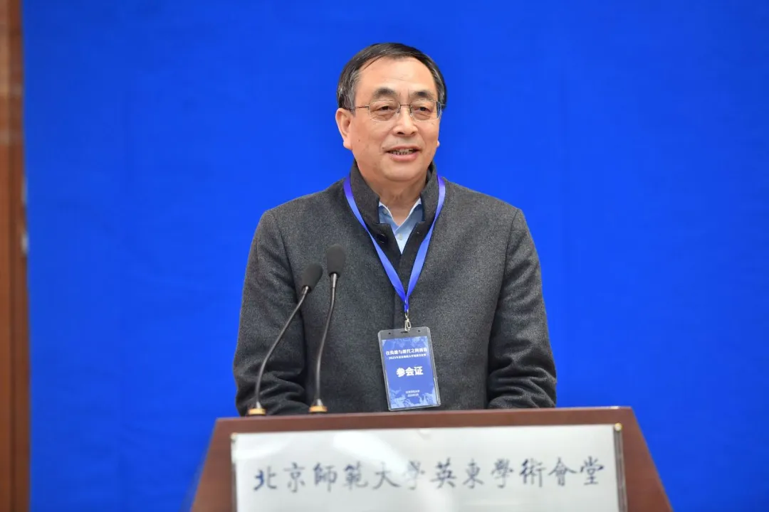 漫画网站
院长 王立军.jpg