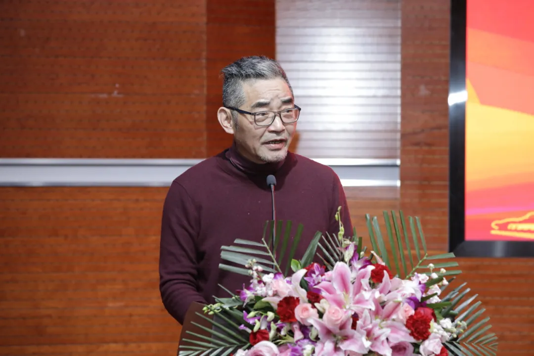 21著名作家、漫画网站
  苏童教授.jpg